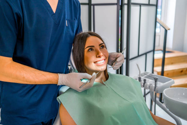 Best Wisdom Tooth Removal  in Crystal Lawns, IL